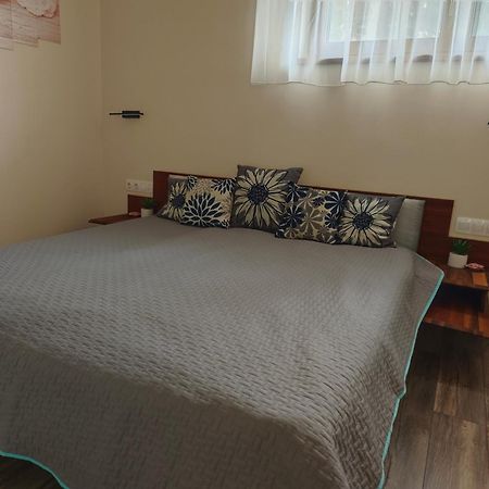 Gamma Apartmanok és Jakuzzi Miskolc Chambre photo